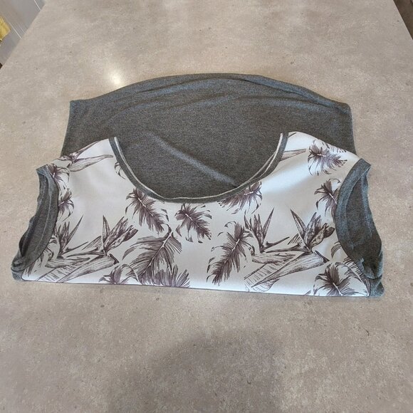 EDISTA Women's Cap Sleeves Multi-Floral Leaves Print Top w/Solid Knit Back - SML - Picture 10 of 11